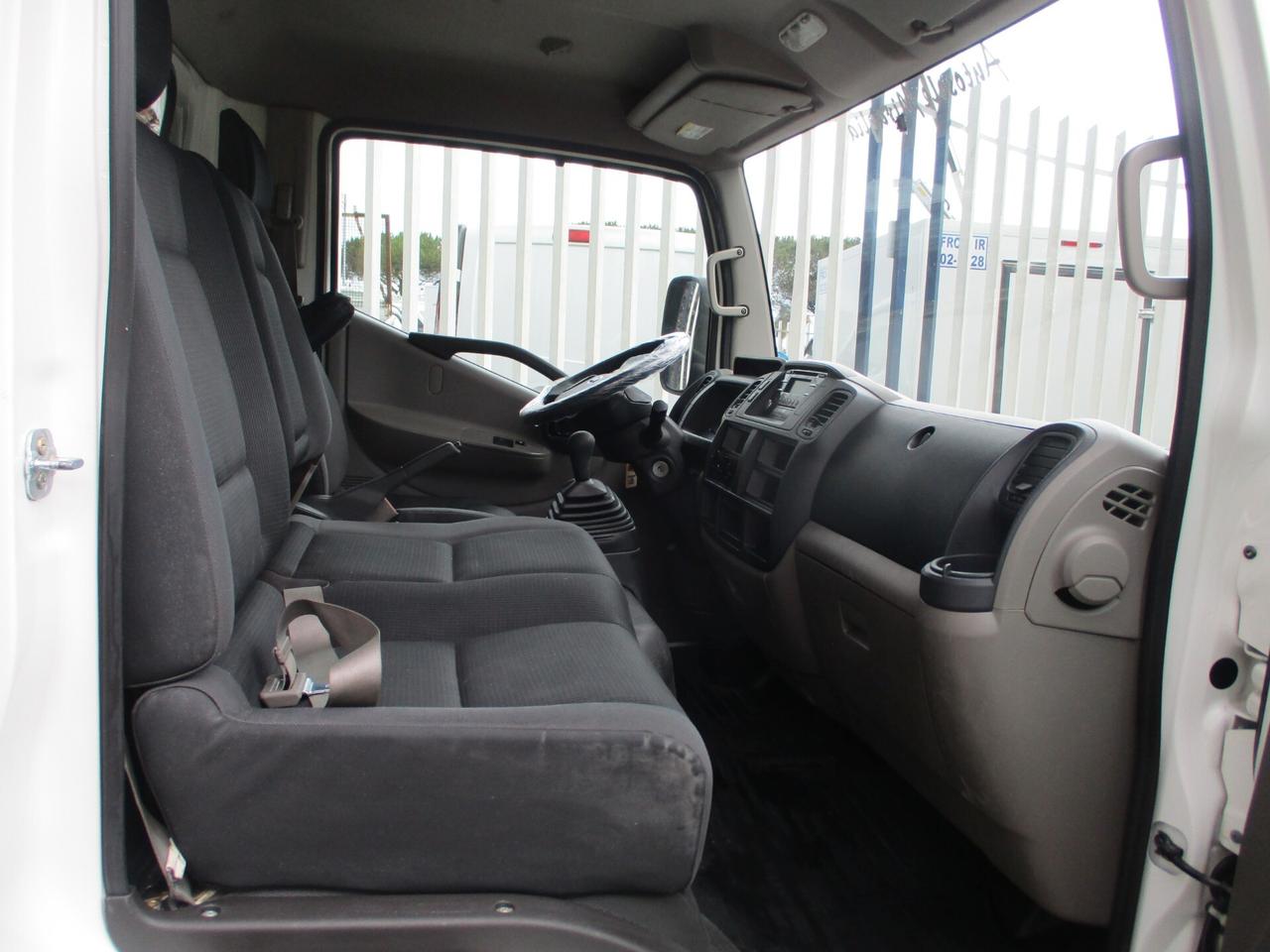 Nissan Cabstar NT 400 35-14 2.5 140CV E5 RIBALTABILE TRILATERALE