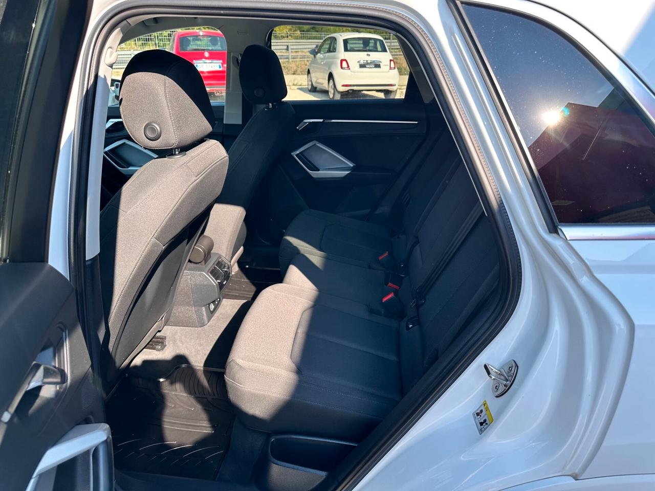 Audi Q3 35 TDI S tronic Business Advanced
