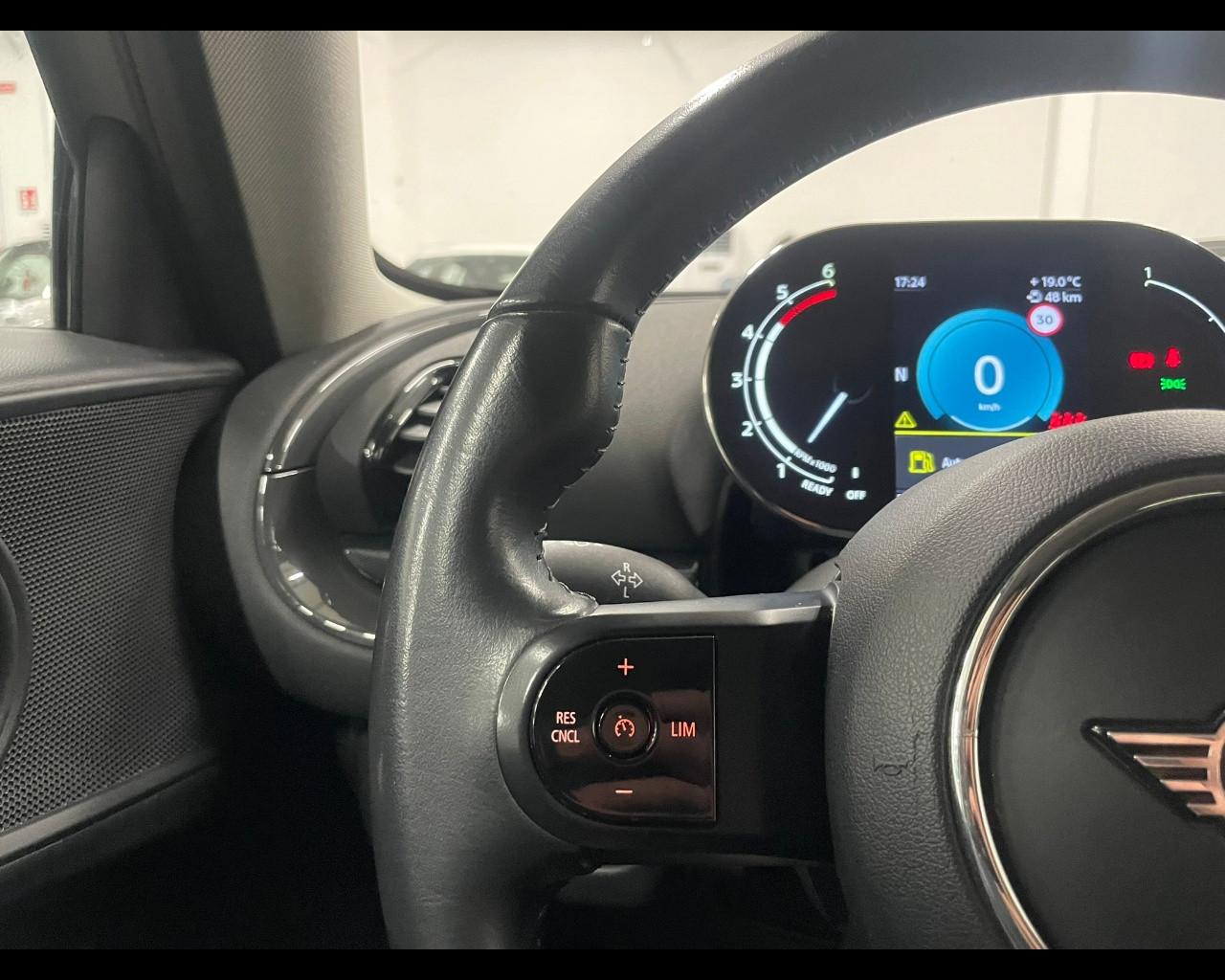 MINI Mini Clubman (F54) - Mini 2.0 Cooper D Mayfair Edition Clubman