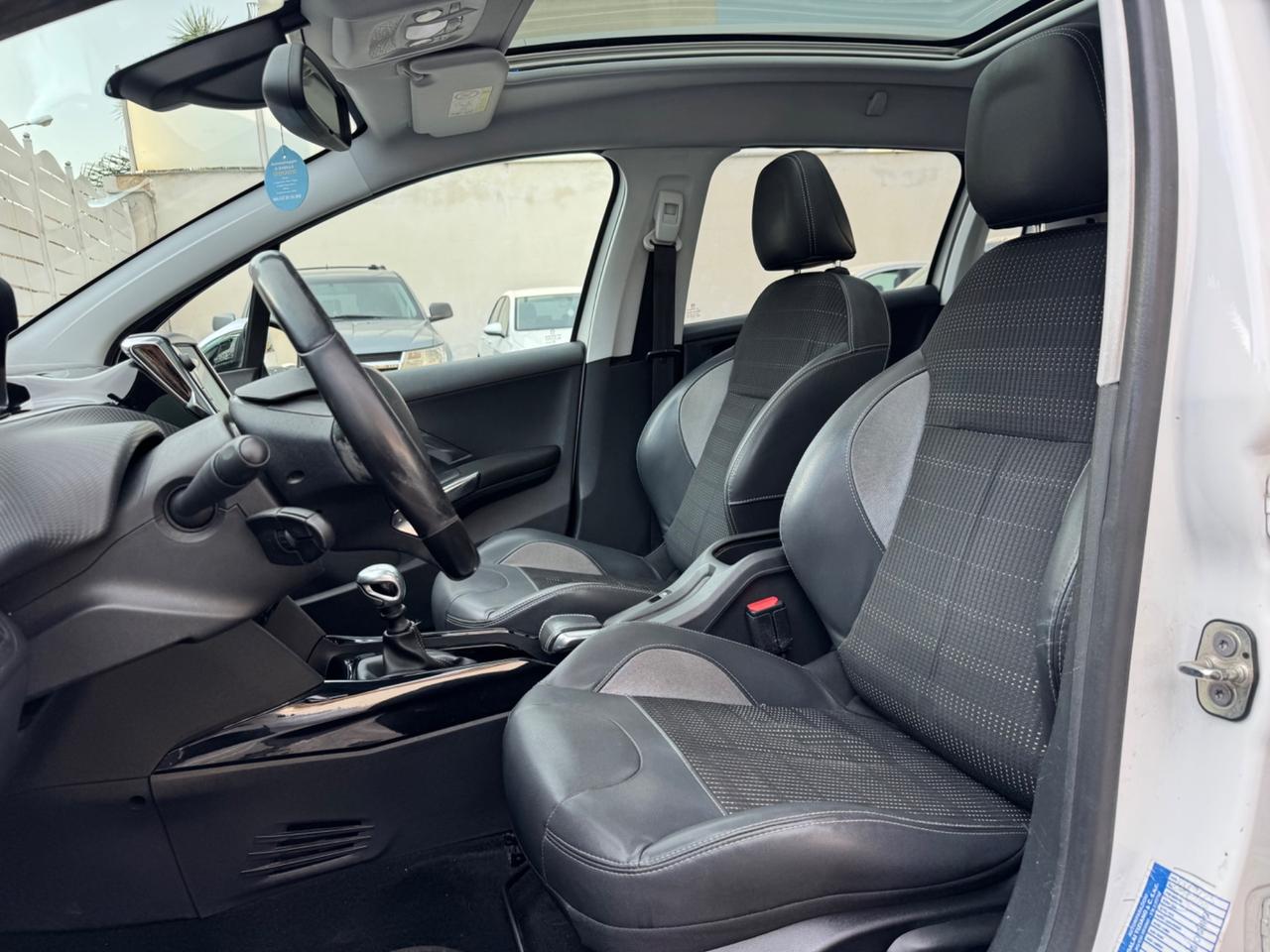 Peugeot 2008 1.6 DIESEL 115CV Allure 2015