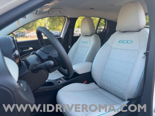 FIAT 600 Hybrid 100 CV DCT MHEV La Prima