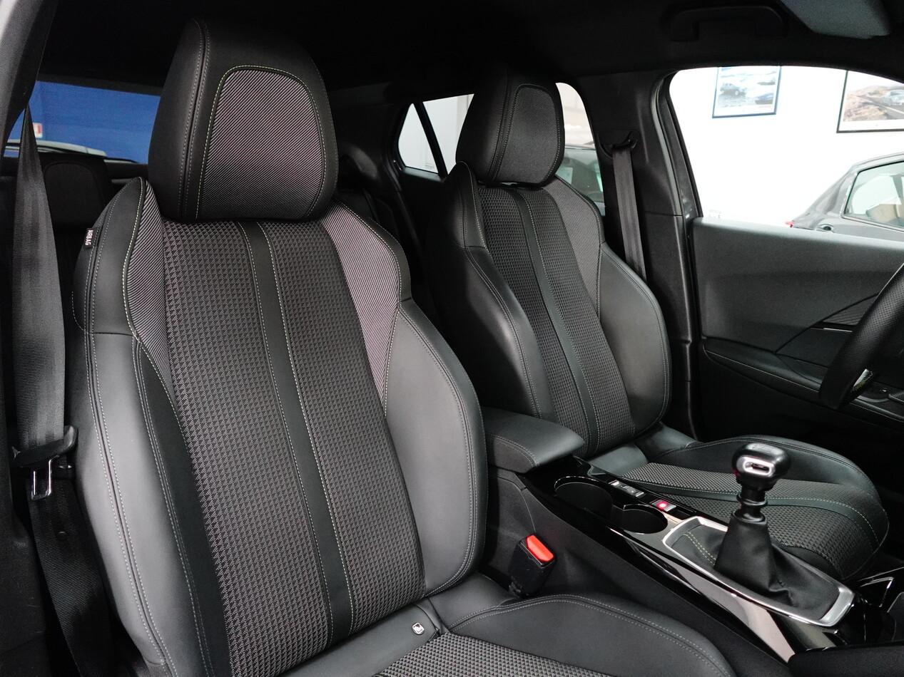 Peugeot 2008 1.2 PureTECH 130 CV GT LINE