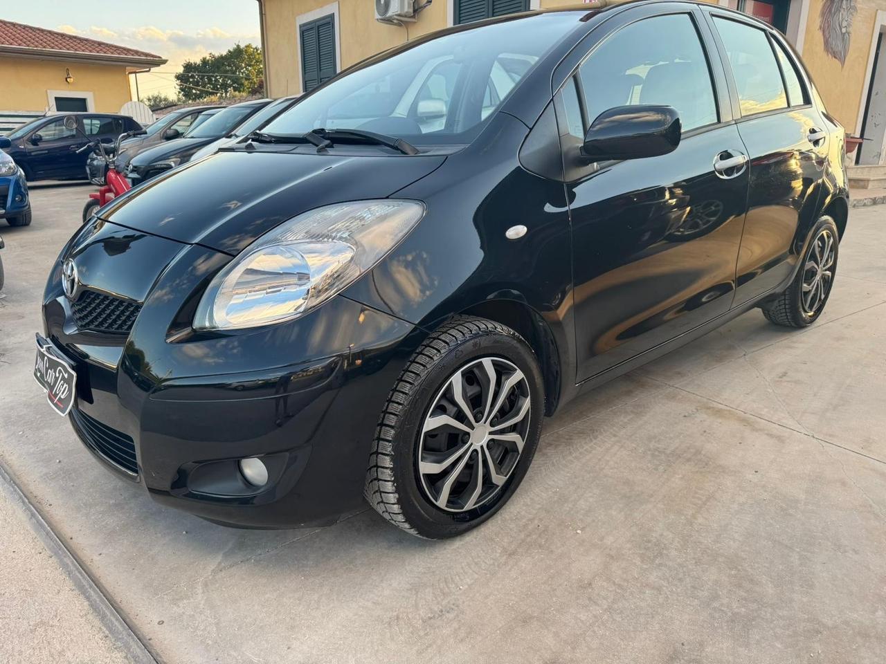 Toyota Yaris 1.3 benzina km 80 mila certificati