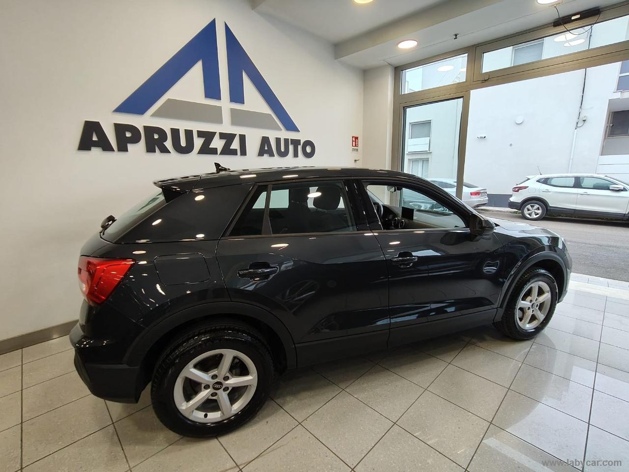 AUDI Q2 30 TDI S tronic Business