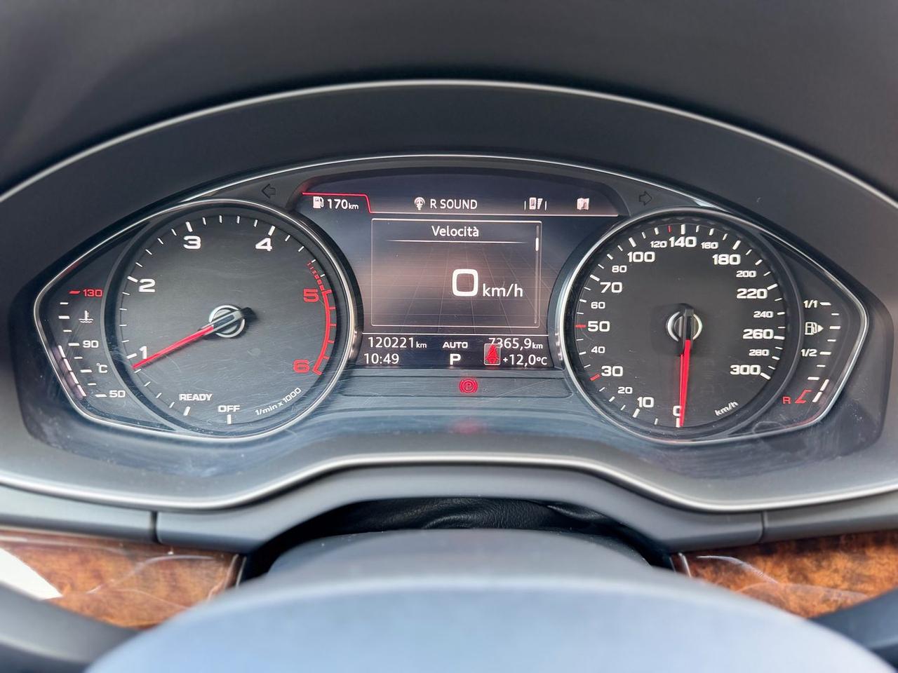 Audi Q5 Business Sport 2.0 40 TDI #9784