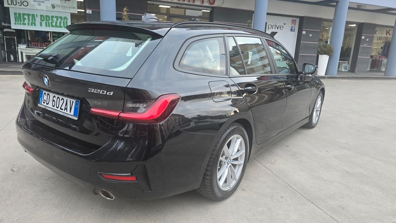 Bmw 320d xDrive Touring Business Advantage 4x4