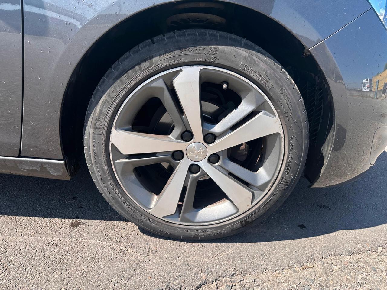 Peugeot 308 PureTech Turbo 110 S&S Access