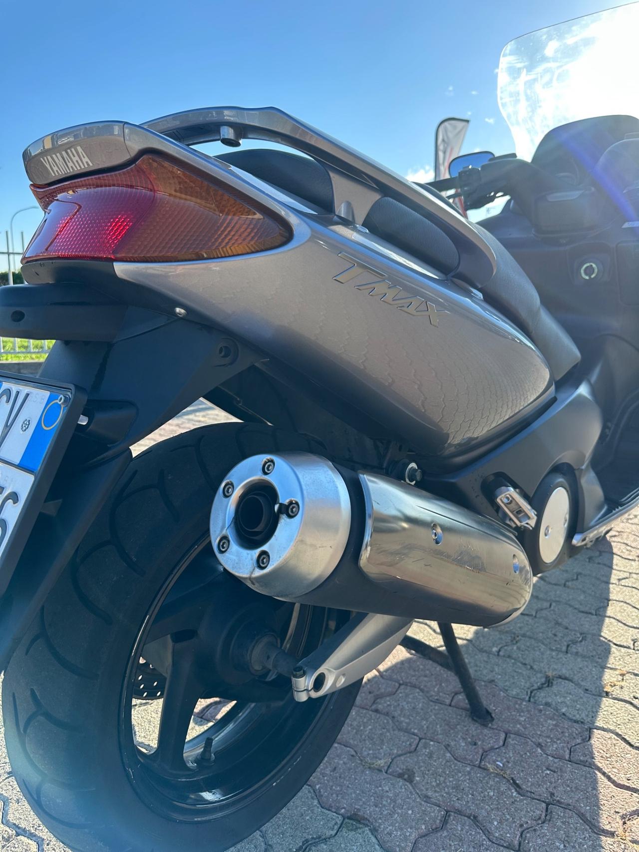 Yamaha TMAX White 500