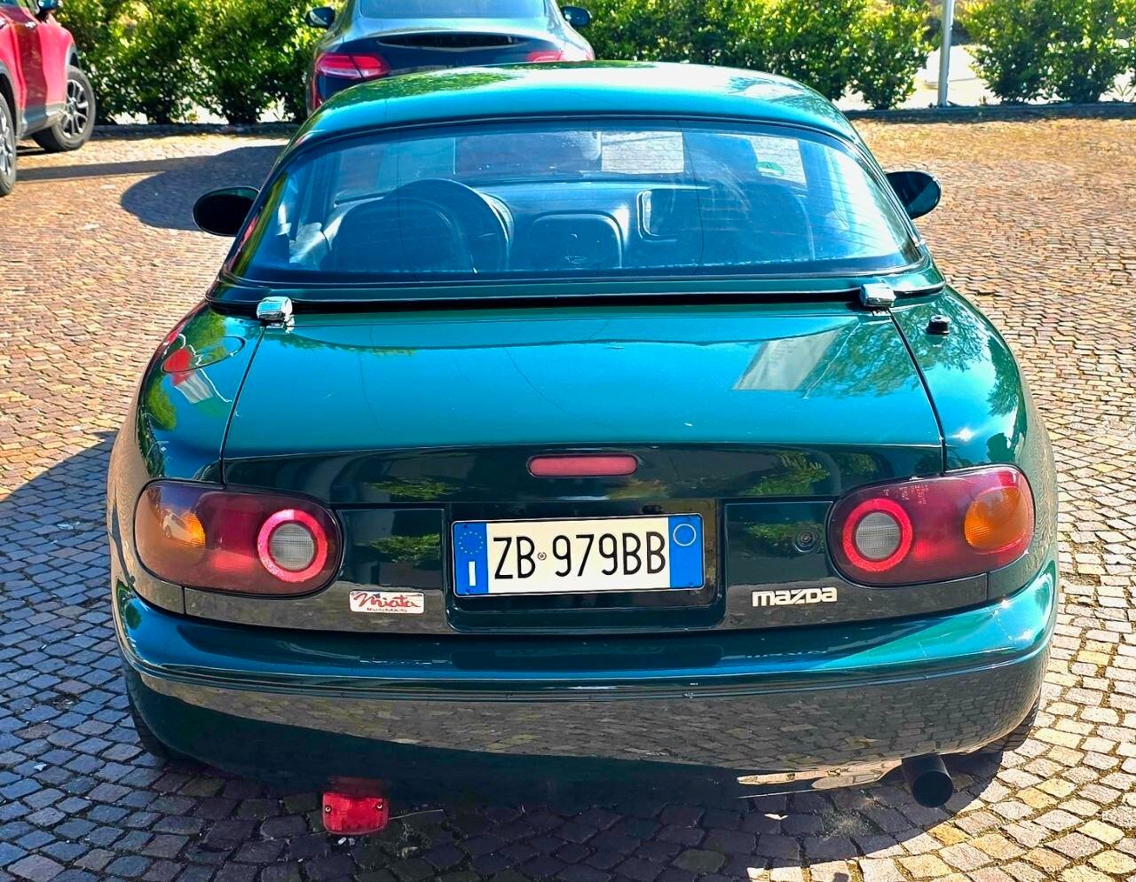 Mazda MX-5 1.8i 16V cat