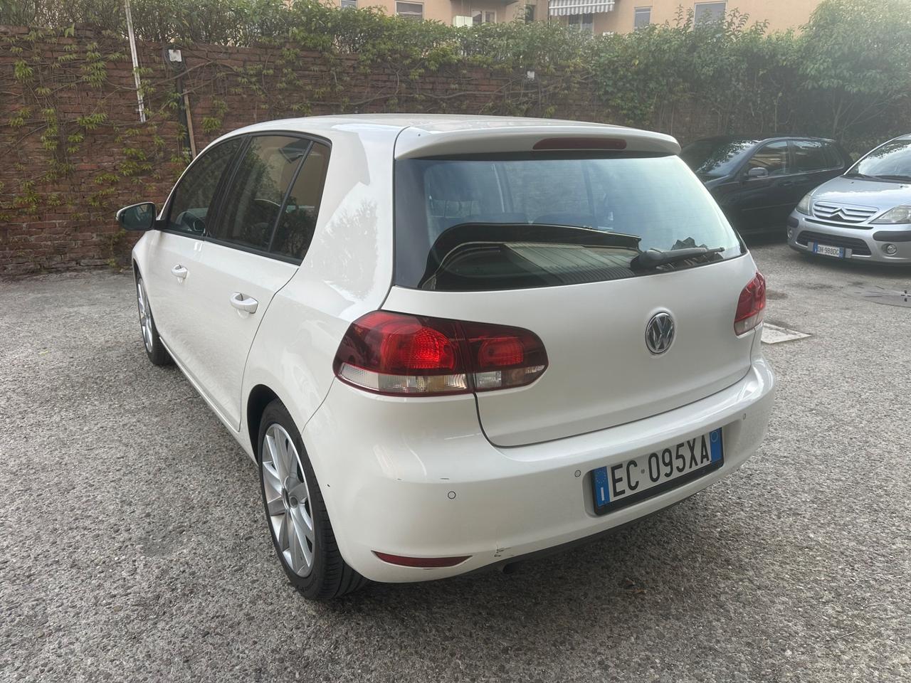 Volkswagen Golf 1.6 TDI DPF 5p. Highline