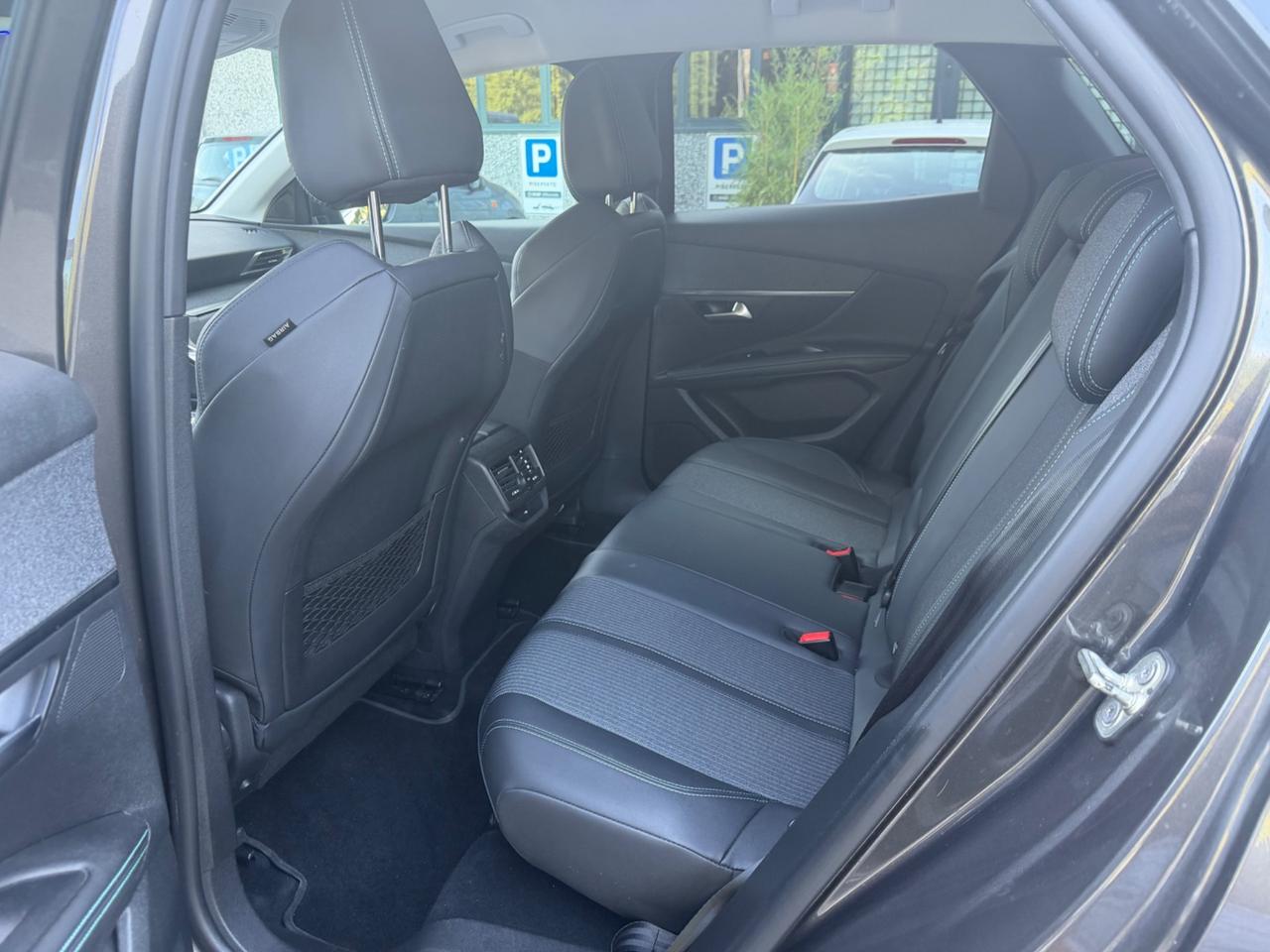 Peugeot 3008 BlueHDi 130 S&S*Automatik*Neopatentati*Cecrhi