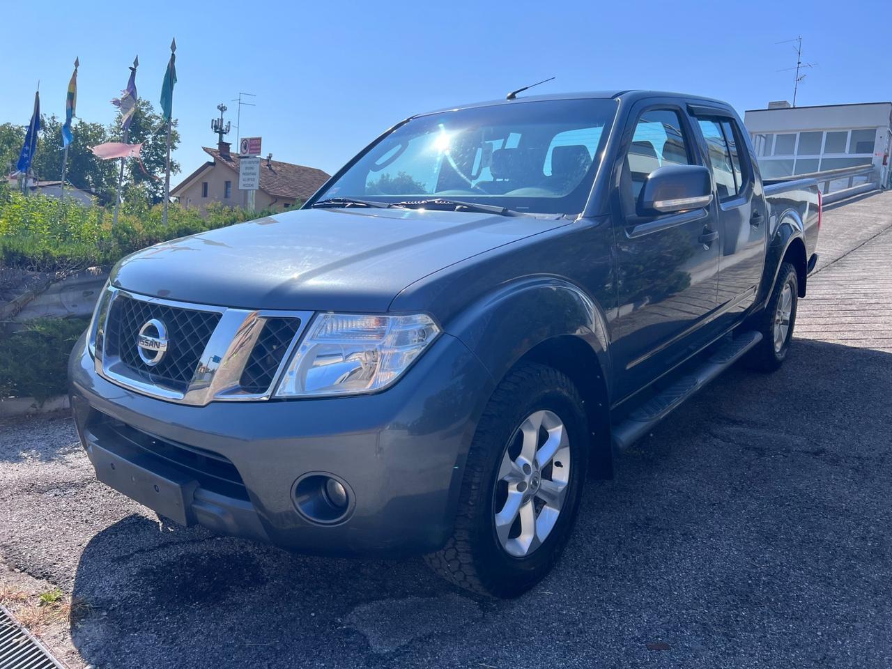 Nissan Navara 2.5 dCi 190CV 4 porte Double Cab LE Plus Restyling