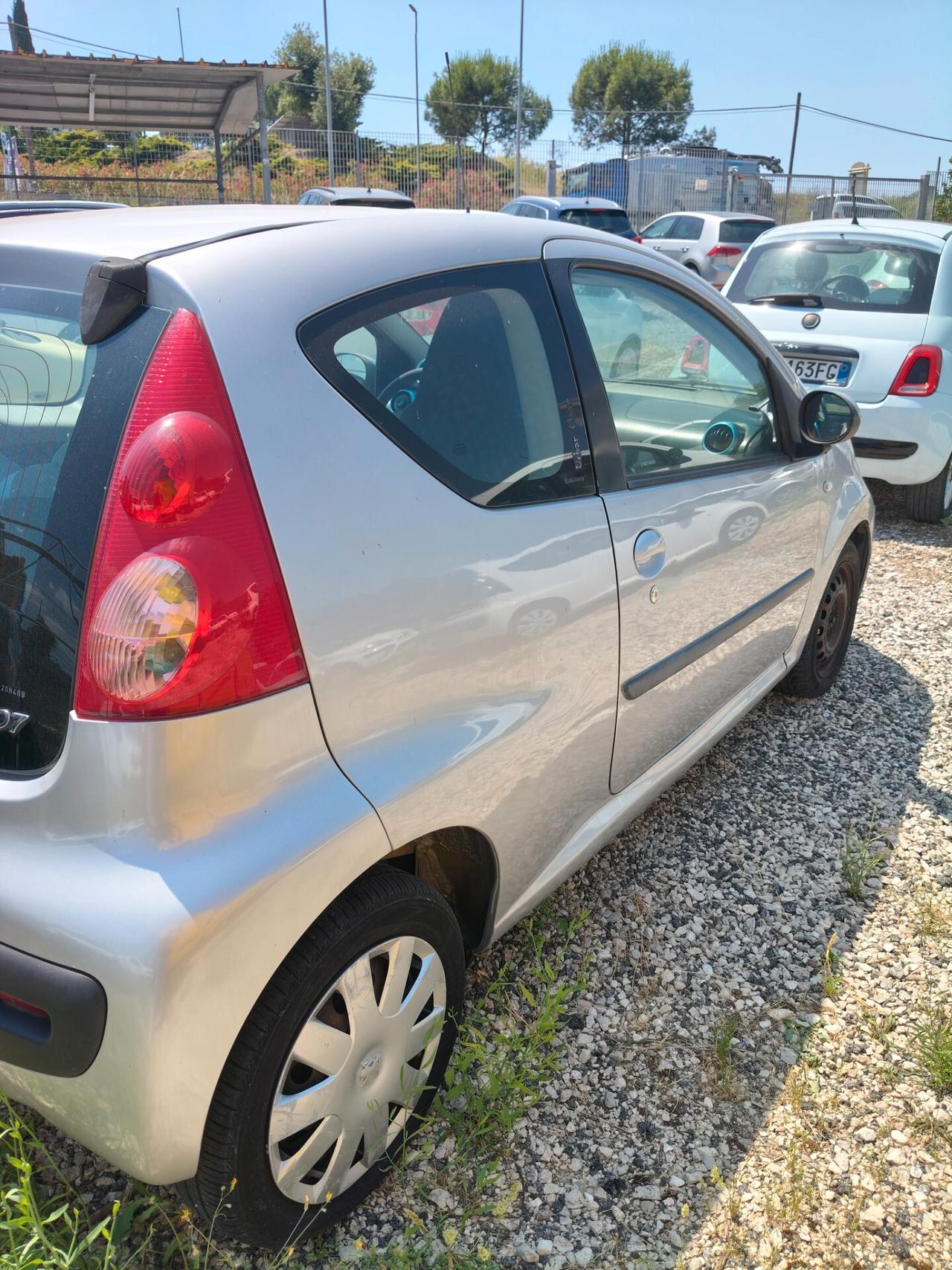 Peugeot 107 1.0 68CV 3p. Sweet Years