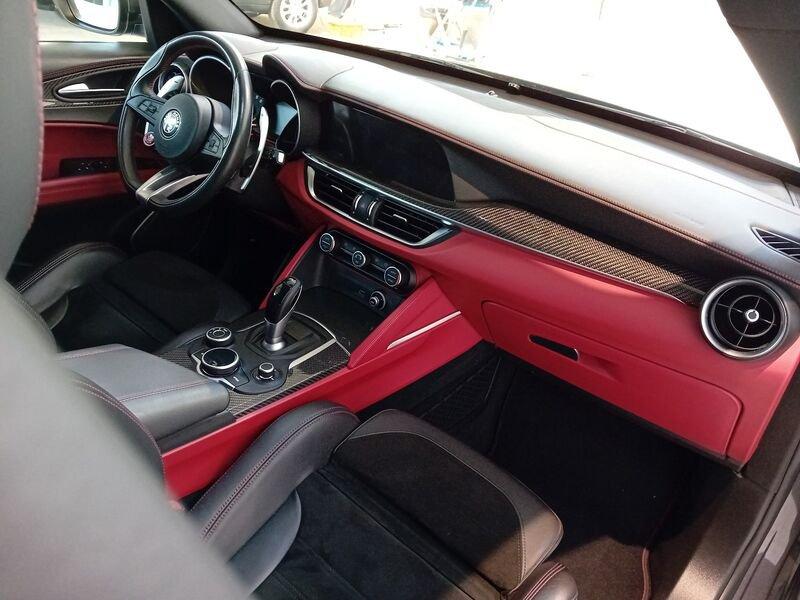 Alfa Romeo Stelvio 2.9 Bi-Turbo V6 510 CV AT8 Quadrifoglio