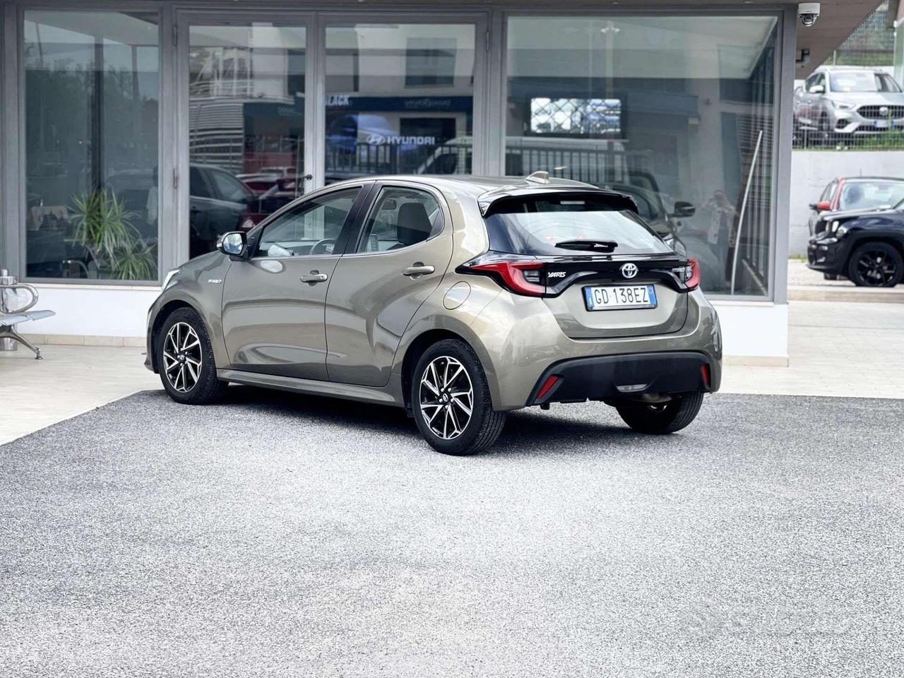 Toyota Yaris 1.5 Hybrid 92CV E6 Neo - 2020