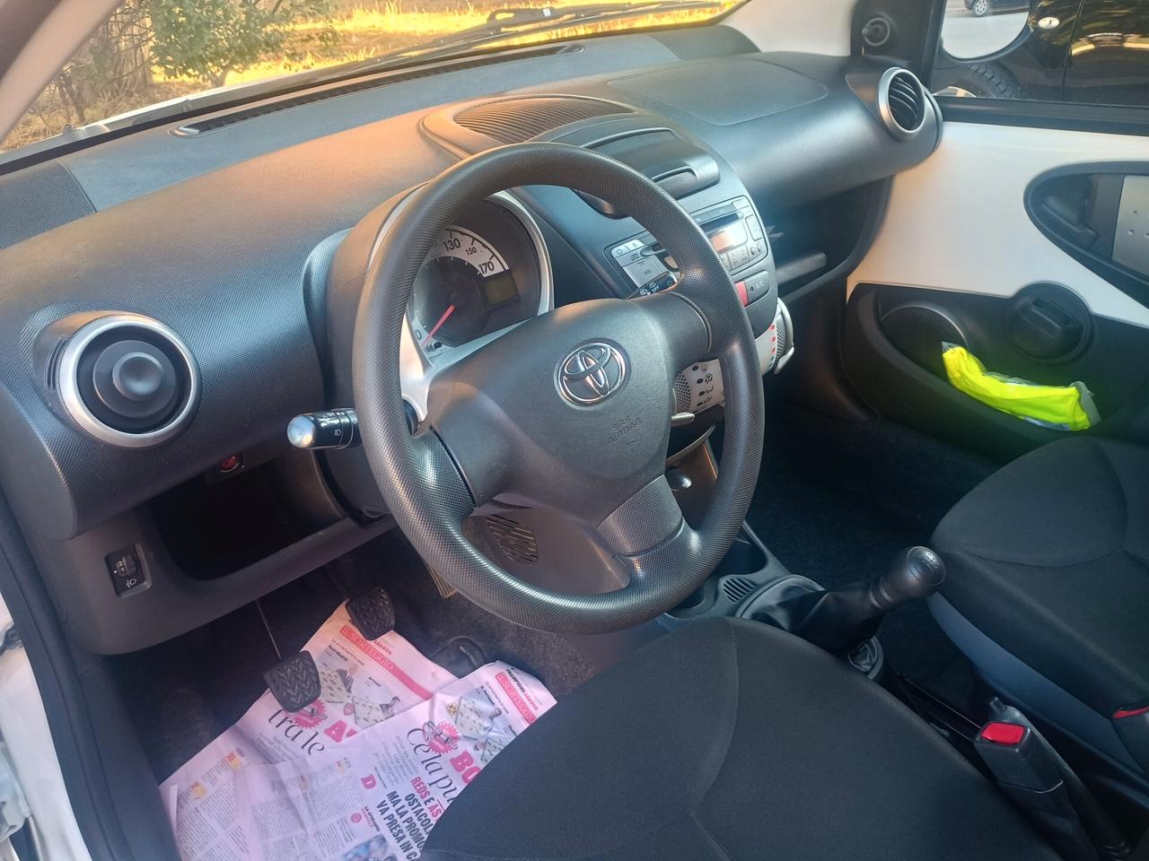 Toyota Aygo 1.0 12V VVT-i 5 porte Active Connect