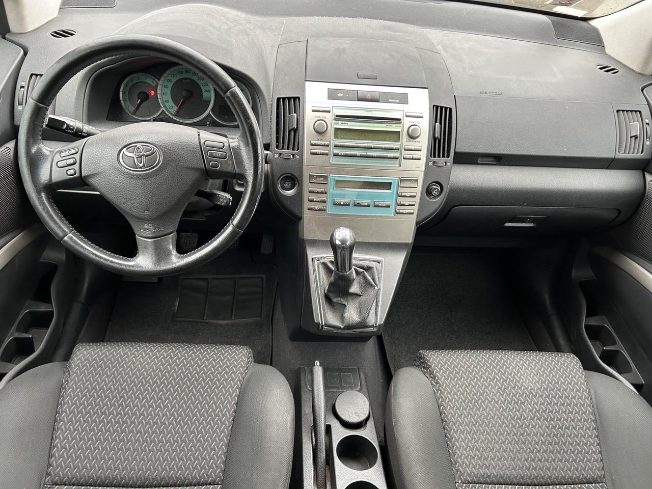 Toyota Corolla Verso 1.6 16V