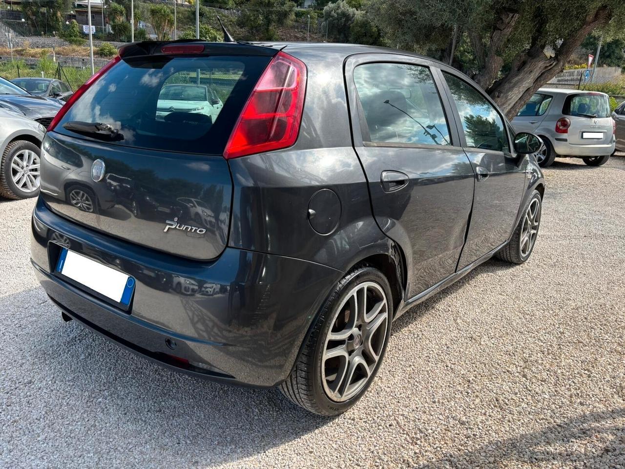 FIAT GRANDE PUNTO 1.3 MJT - 2009