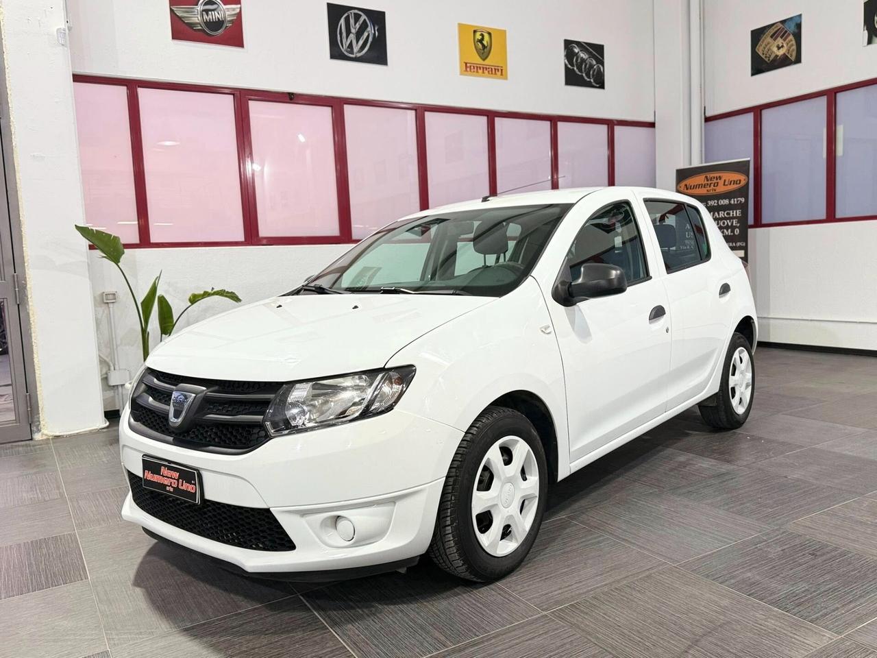 Dacia Sandero 1.2 benzina 75CV Serie Speciale Laureate Family
