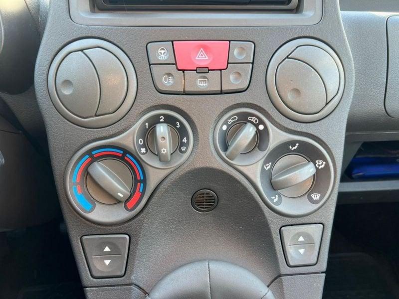 FIAT Panda Panda 1.2 Dynamic Euro 5 LEGGI