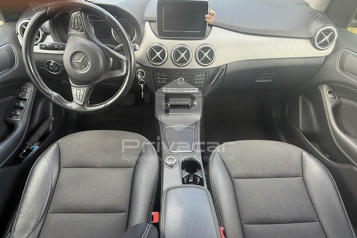 MERCEDES B 250 e Sport