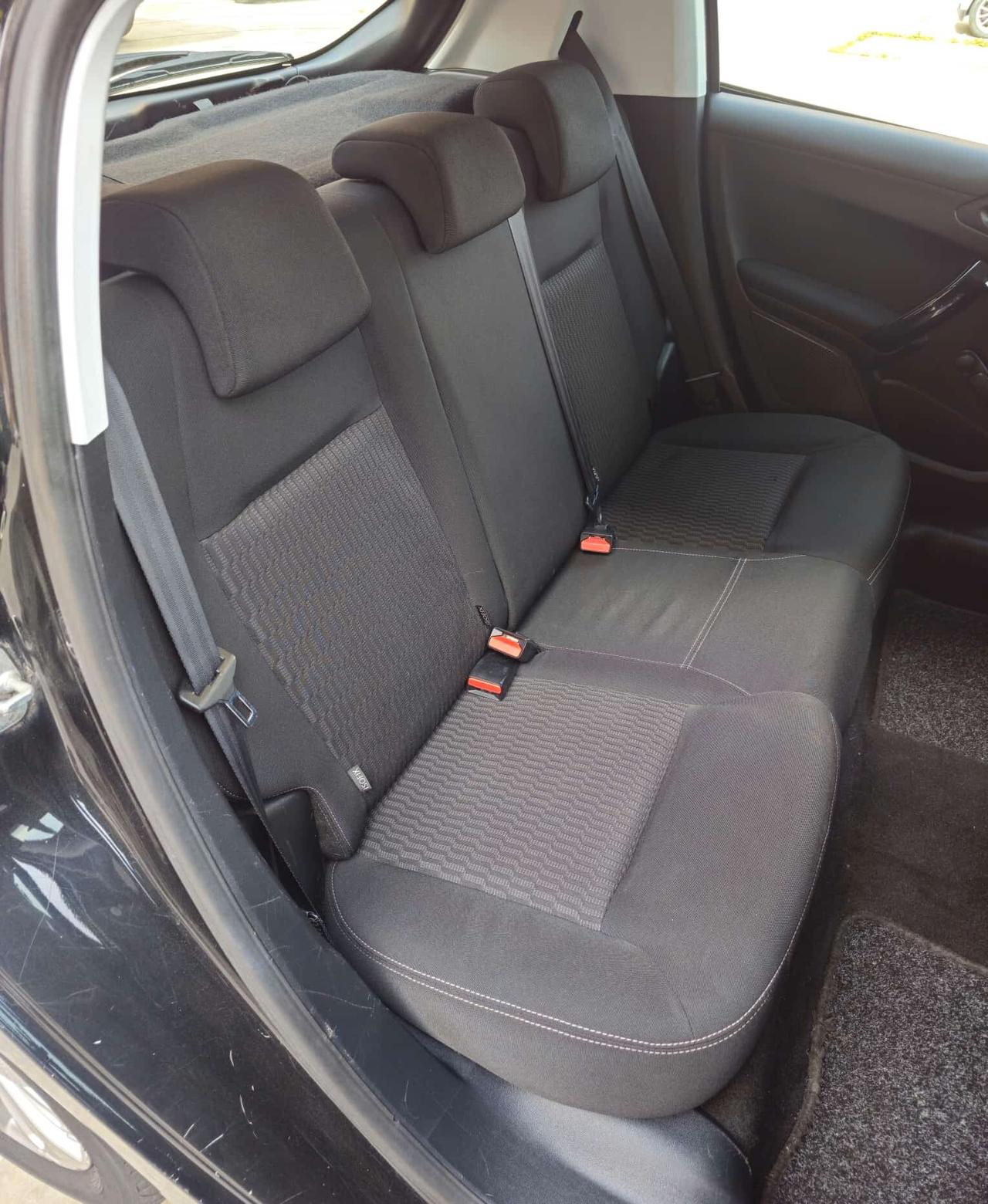 Peugeot 208 BlueHDi 75 5 porte Allure