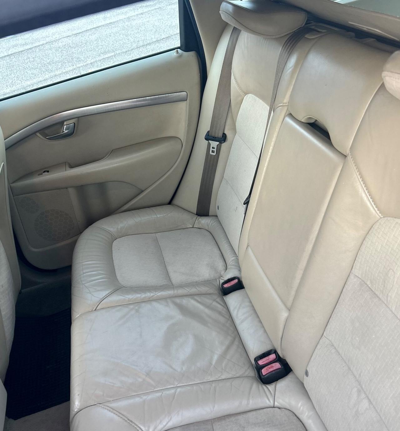 Volvo V70 2.0 D R-Design 2010