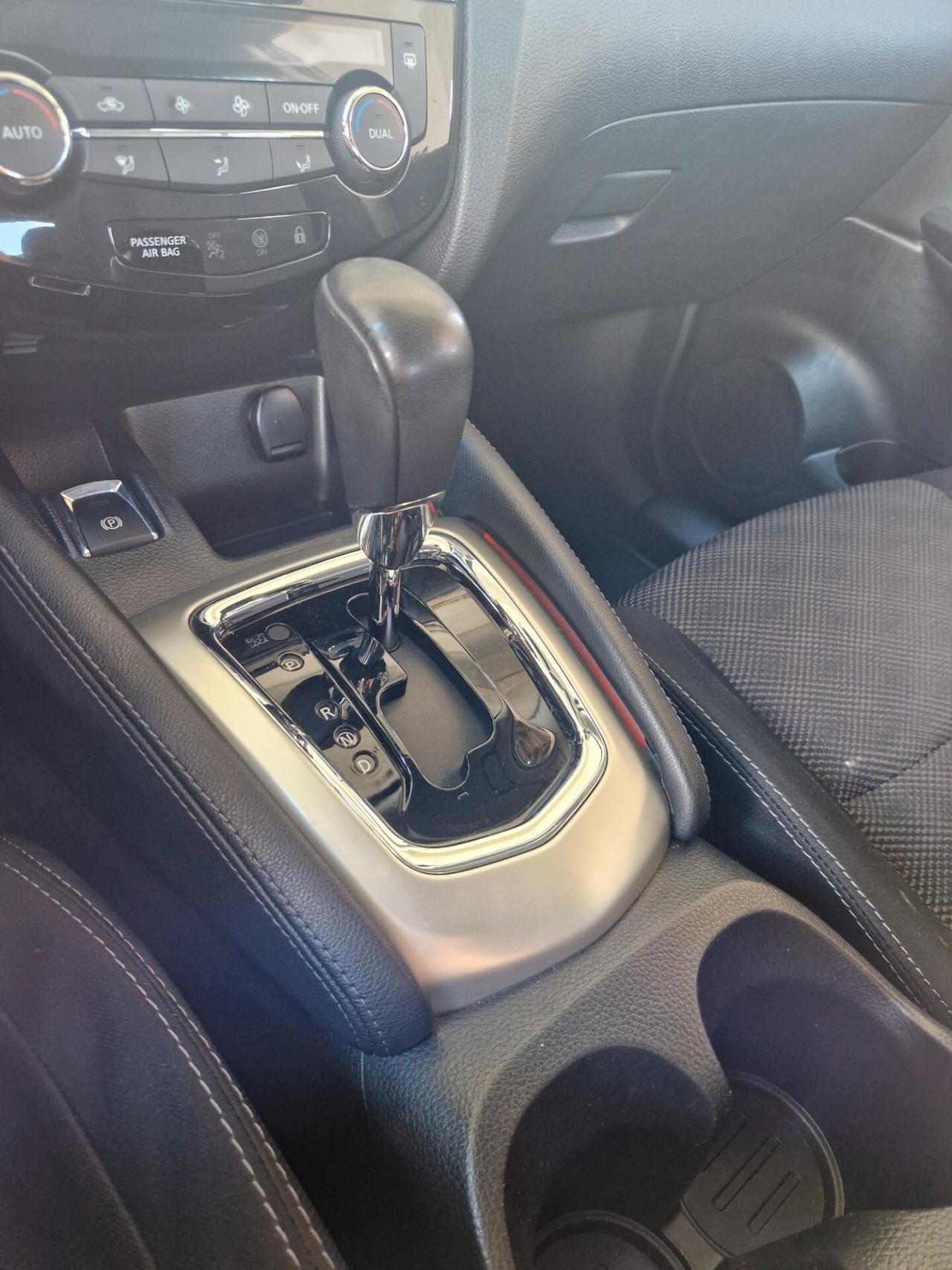 Nissan Qashqai 1.6 dCi 131CV - Automatica