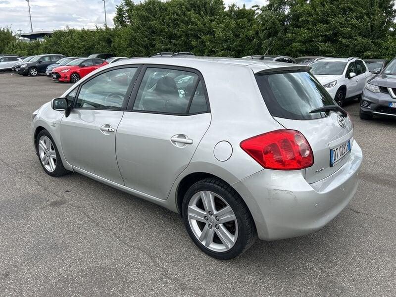 Toyota Auris 2.2 D-Cat 5 porte