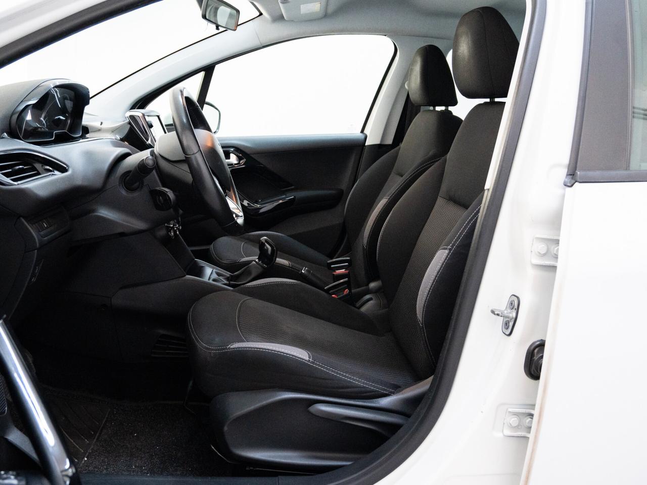 Peugeot 208 1.2 Benzina 82cv