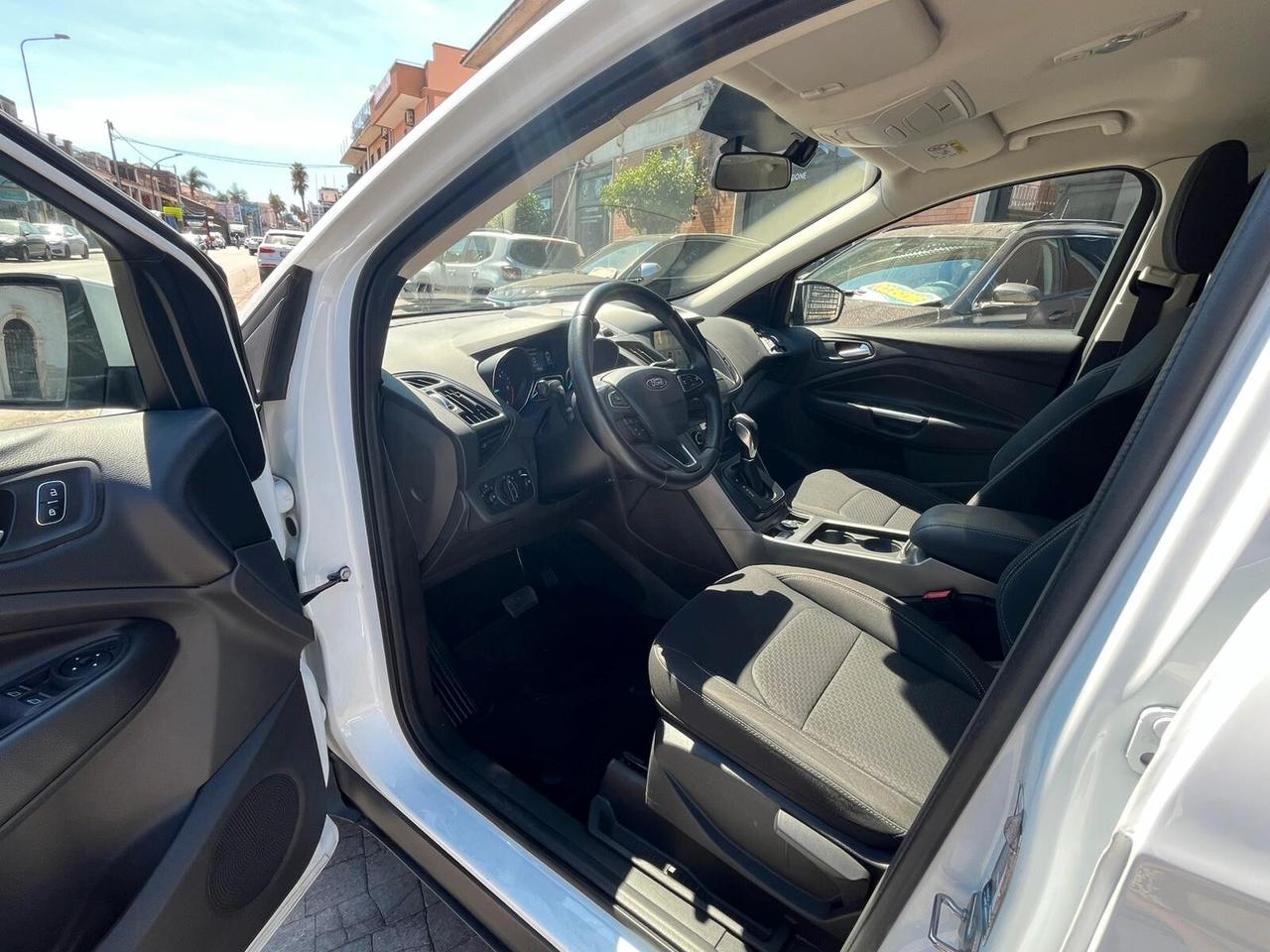 Ford Kuga 2.0 TDCI 120 CV S&S 2WD Powershift Business