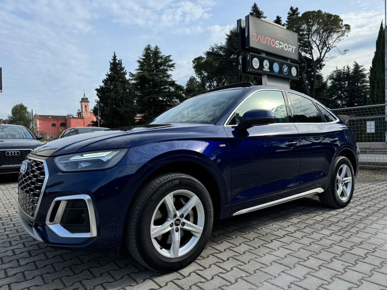 AUDÌ Q5 SLINE SPORTBACK 50 TFSIE IBRIDA PLUG IN TETTO 2022