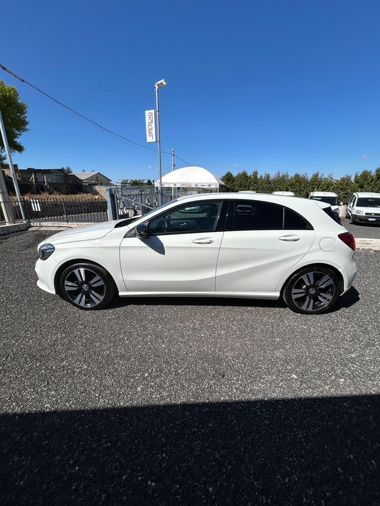 Mercedes-benz A 180 A 180 d Premium