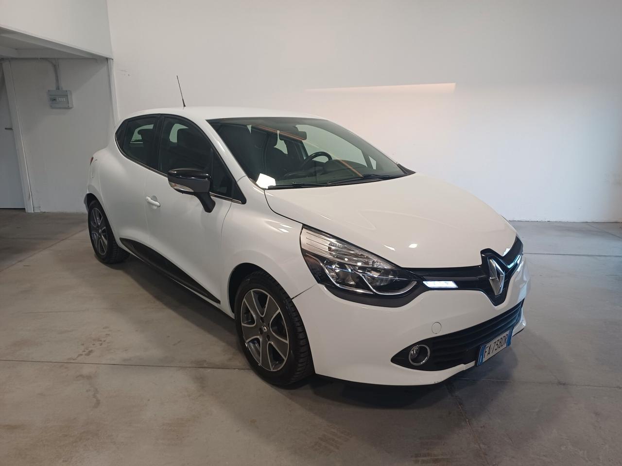 Renault Clio 1.5 dCi 8V 75CV 5 porte Costume National