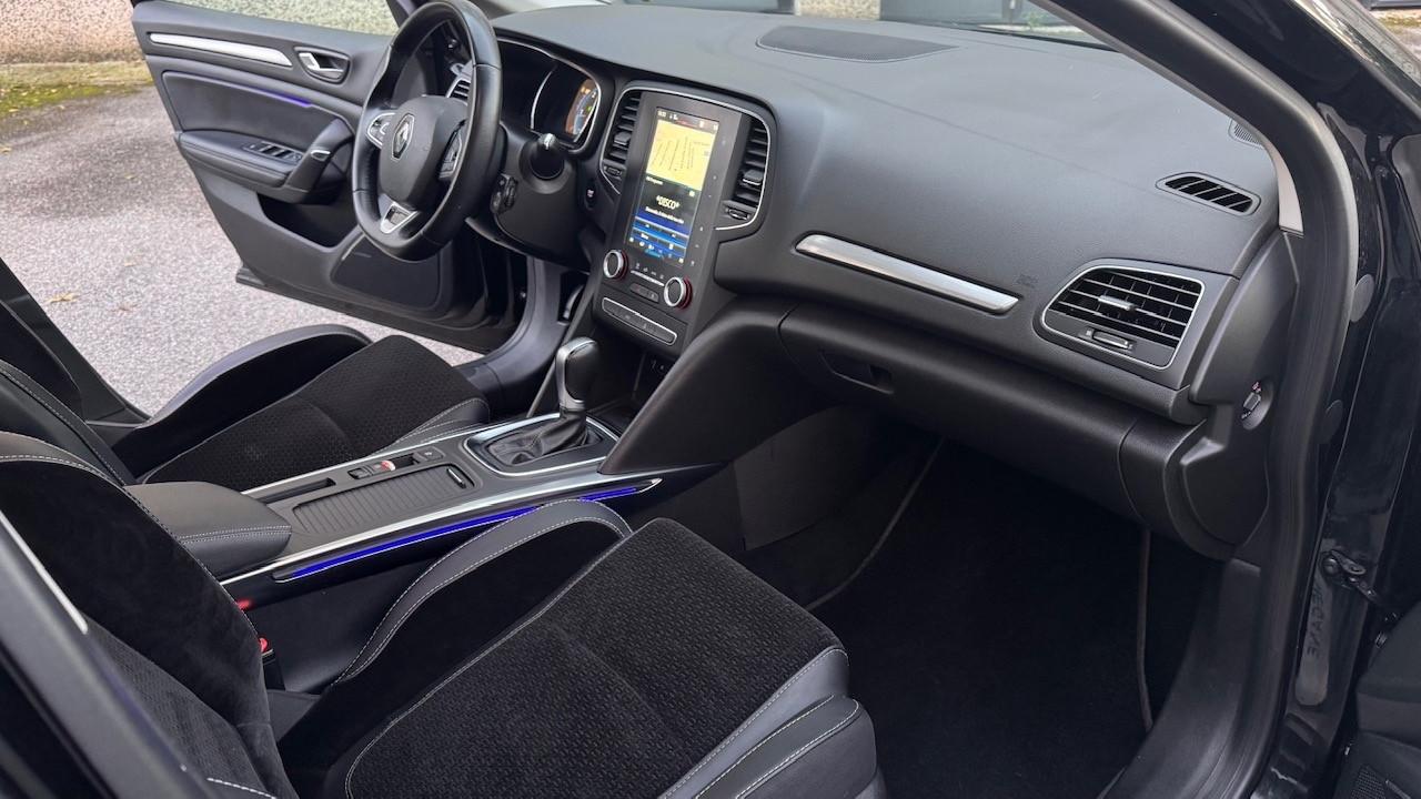 Renault Megane Mégane dCi 8V 110 CV EDC Energy Bose