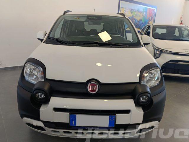 FIAT New Panda 1.0 FireFly S&S Hybrid Pandina KM0