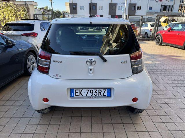 TOYOTA iQ 1.0 sol cvt