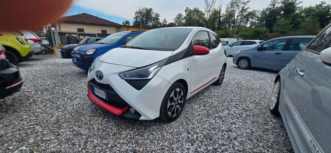 Toyota Aygo 1.0 VVT-i 72 CV 5 porte x-cool