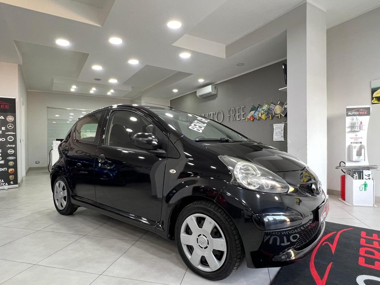 Toyota Aygo 1.0 12V VVT-i 5 porte