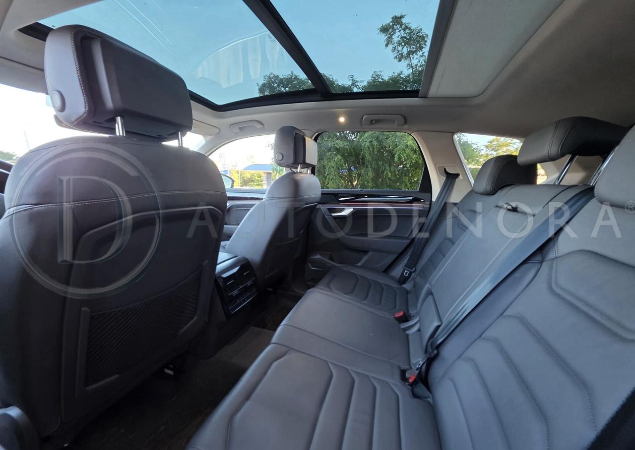 Volkswagen Touareg 3.0 V6 TSI eHybrid Elegance#LED#TETTO#NAVI#COCKPIT#CARPLAY#CAM#AMBIENT LIGHT