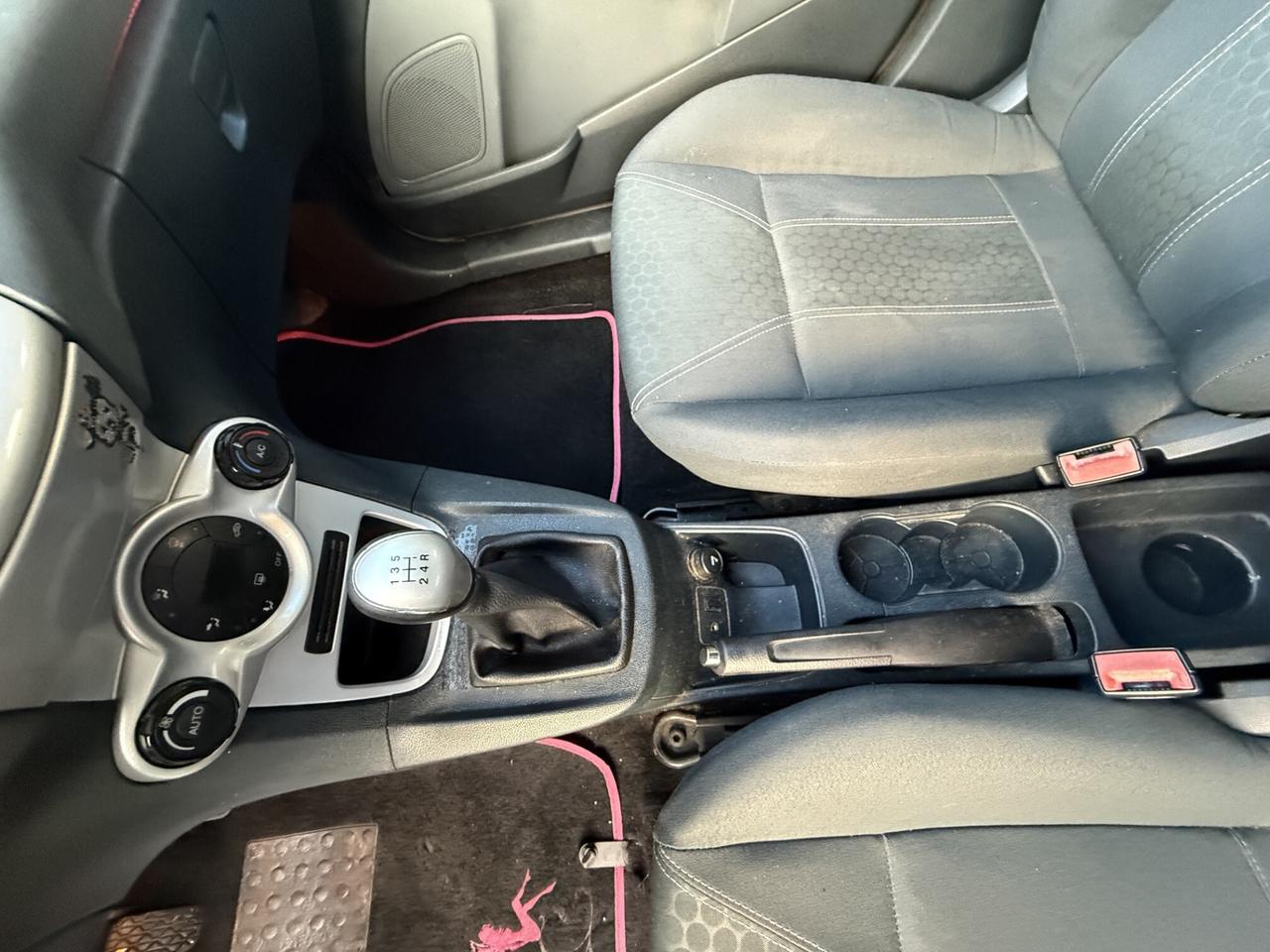 FORD FIESTA 1.2 BENZINA OK NEOPATENTATI