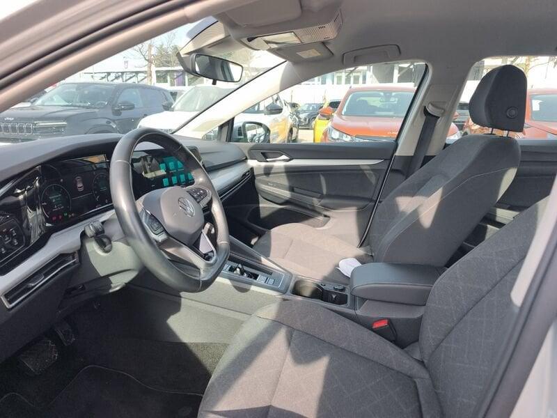 Volkswagen Golf VIII 2020 2.0 tdi Life 115cv dsg