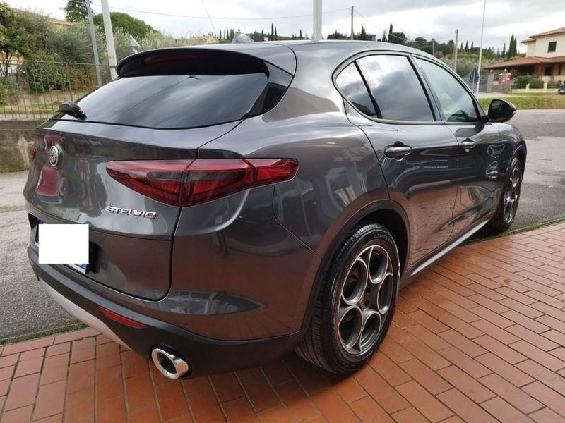 Alfa Romeo Stelvio 2.2 Turbodiesel 160 CV AT8 RWD Rosso Edizione