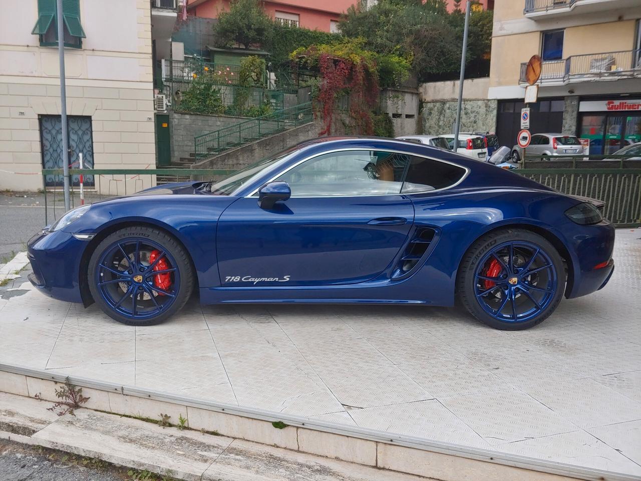 Porsche 718 Cayman 2.5 S 350 CV