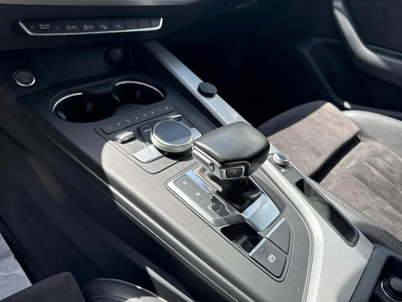 Audi A4 Avant 2.0 TDI 190 CV ultra S tronic GARANZIA