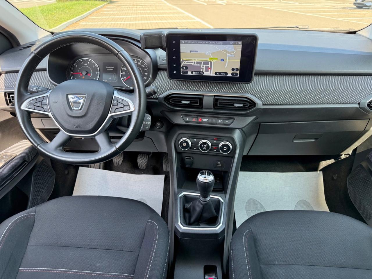 Dacia Jogger 1.0 TCe 110 CV 7 posti*Navi*Sensori*Cerchi