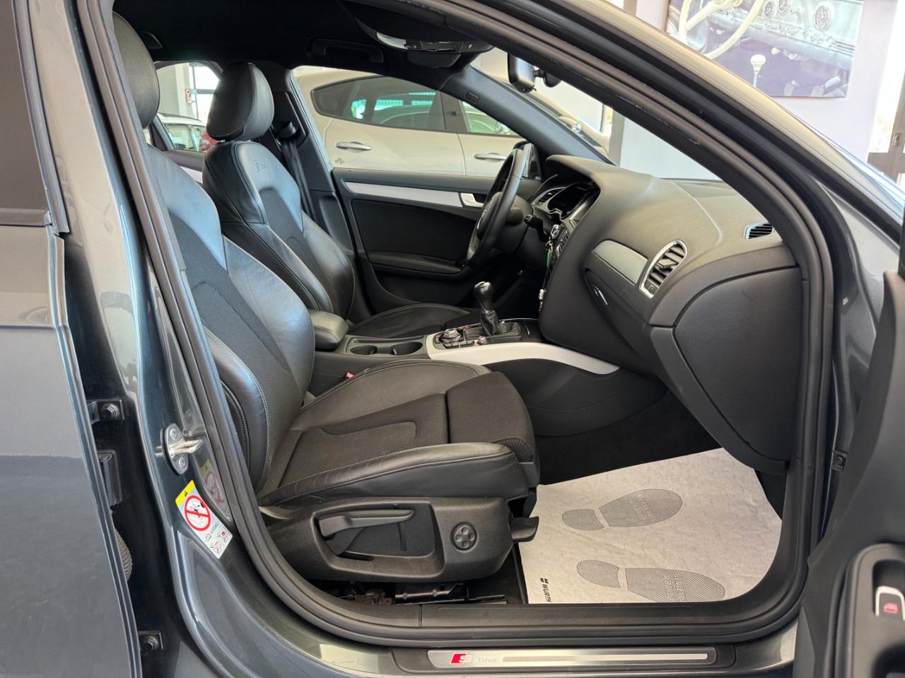 Audi A4 Berlina 2.0 tdi 143cv S-Line Soli 120000 km 1Prop