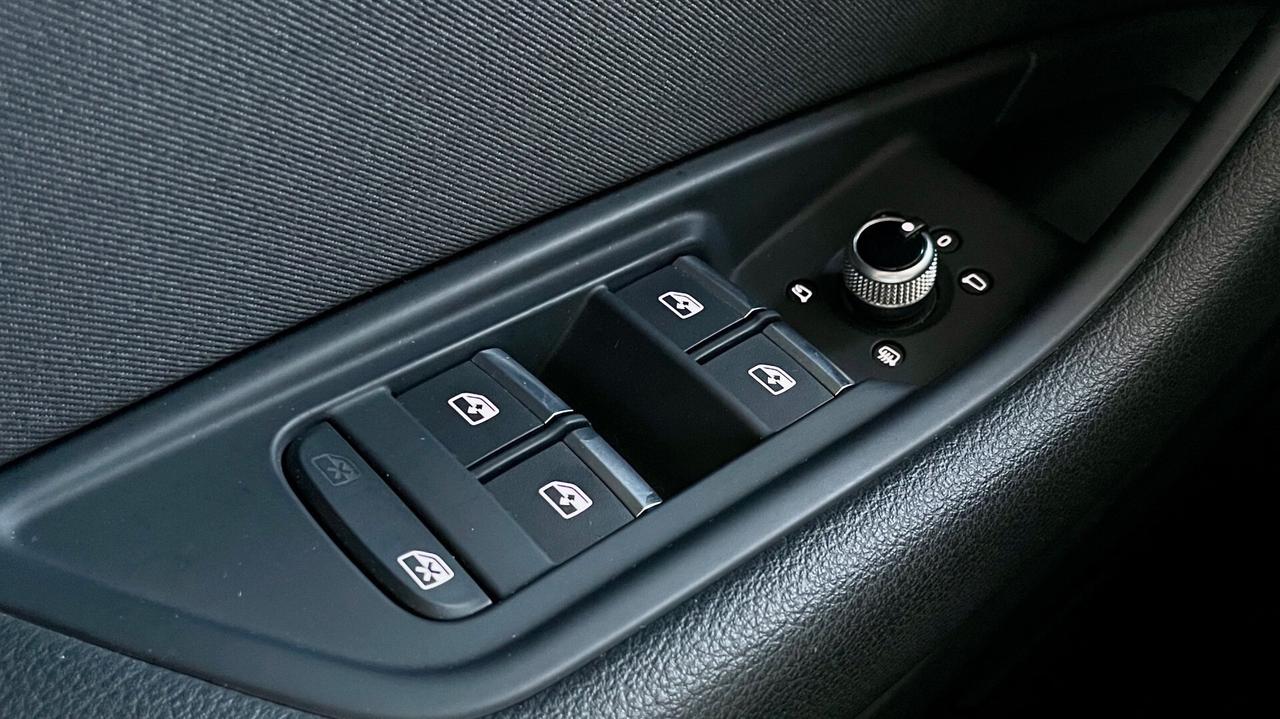 AUDI A4 AVANT 35 2.0 BUSINESS ADVANCED S-TRONIC TDI 163 CV - FULL LED, CARPLAY, CRUISE CONTROL