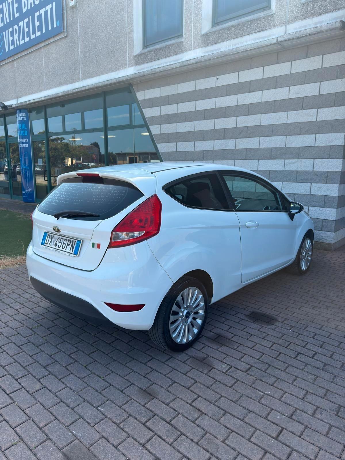 Ford Fiesta 1.2 82CV 3 porte Titanium