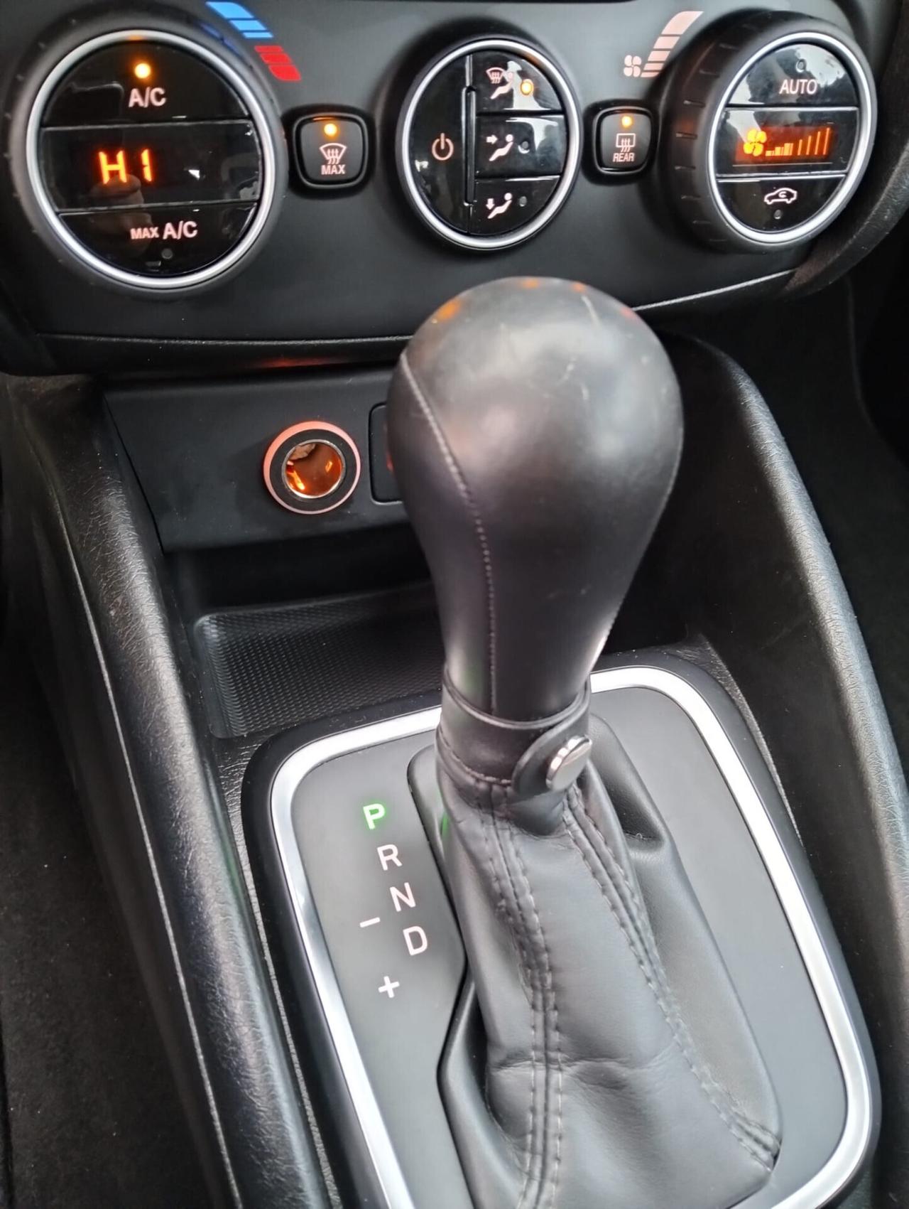 Fiat Tipo 1.6 Mjt S&S DCT SW Lounge 2017